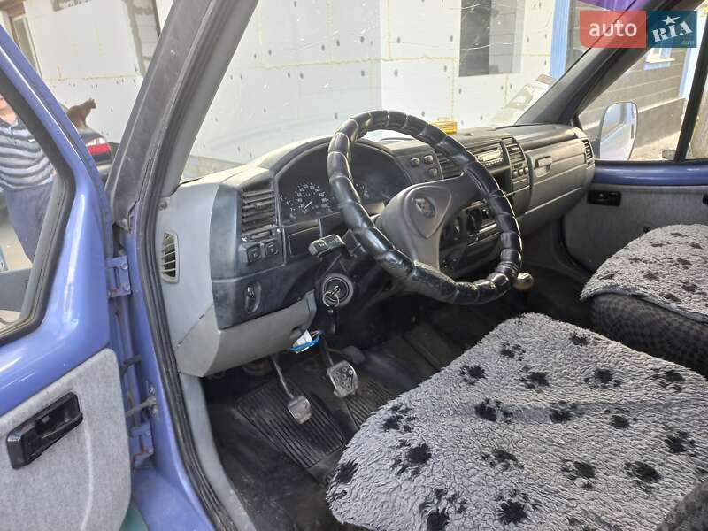 Мінівен ГАЗ 2217 Соболь 2003 в Новій Одесі