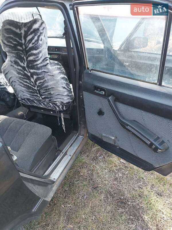 Седан ГАЗ 24-10 Волга 1986 в Новоархангельську