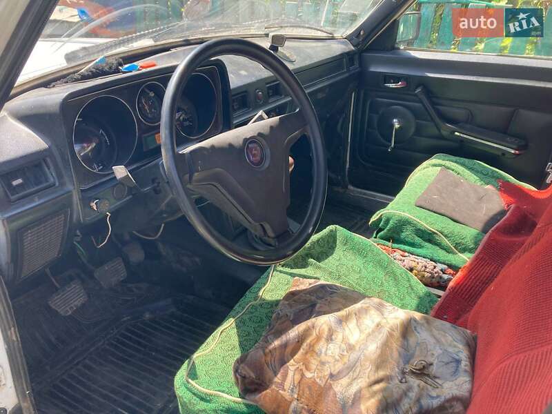 Седан ГАЗ 24-10 Волга 1990 в Маньковке