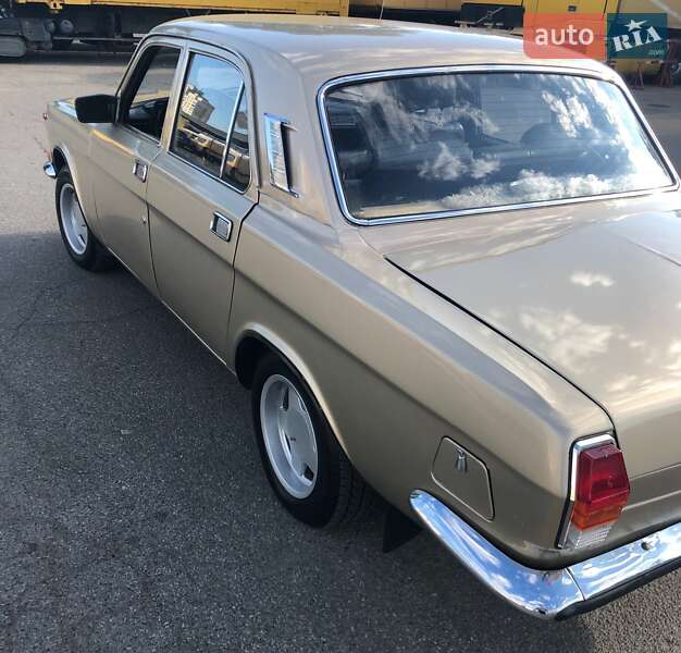 Седан ГАЗ 24-10 Волга 1989 в Києві