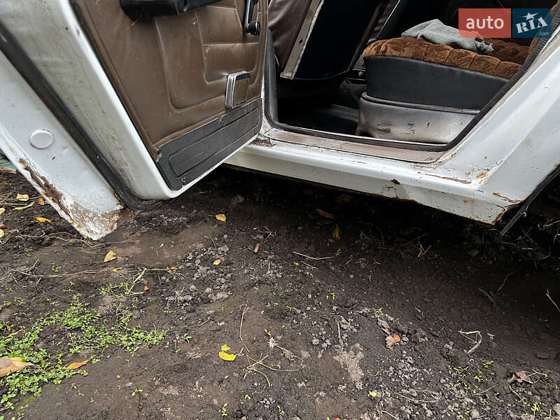 Седан ГАЗ 24-10 Волга 1992 в Яготині