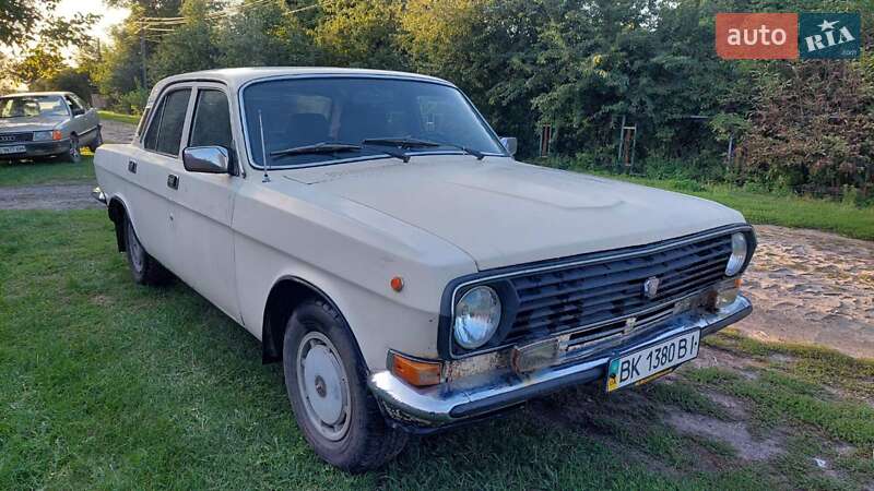 Седан ГАЗ 24-10 Волга 1990 в 