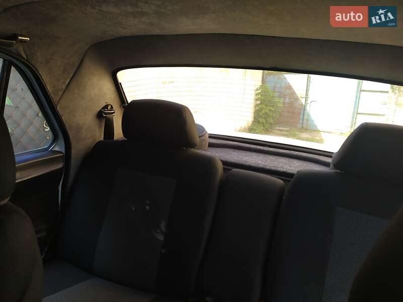 Седан ГАЗ 24-10 Волга 1986 в Днепре фото 3 Седан ГАЗ 24-10 Волга 1986 в Днепре