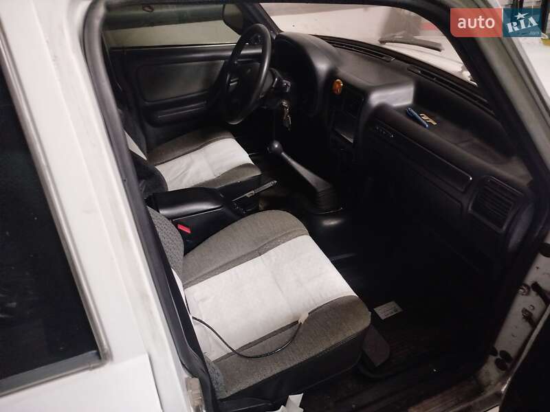 Седан ГАЗ 24-10 Волга 1988 в Киеве фото 3 Седан ГАЗ 24-10 Волга 1988 в Киеве