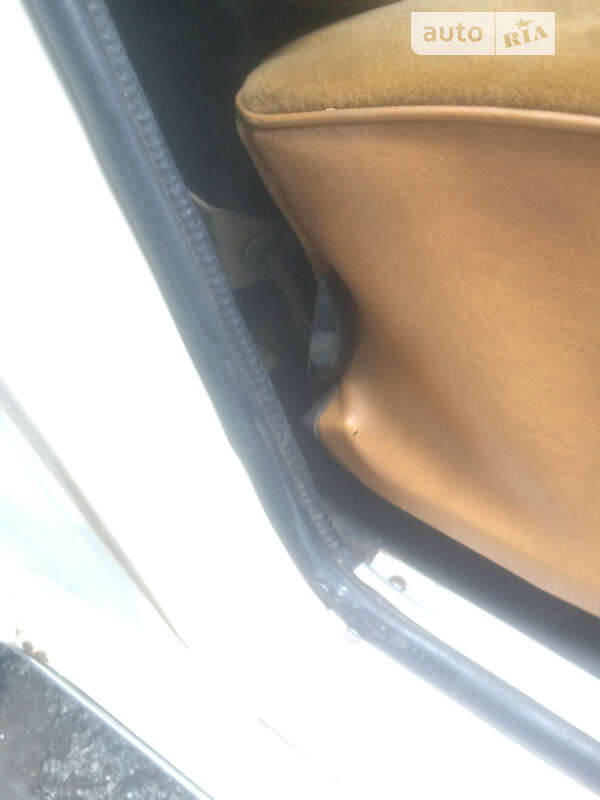 Седан ГАЗ 24 Волга 1986 в Киеве