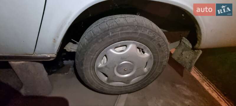 Седан ГАЗ 24 Волга 1983 в Днепре фото 9 Седан ГАЗ 24 Волга 1983 в Днепре