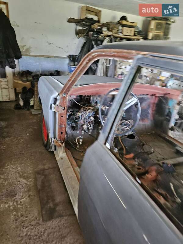 Седан ГАЗ 24 Волга 1981 в Ужгороді