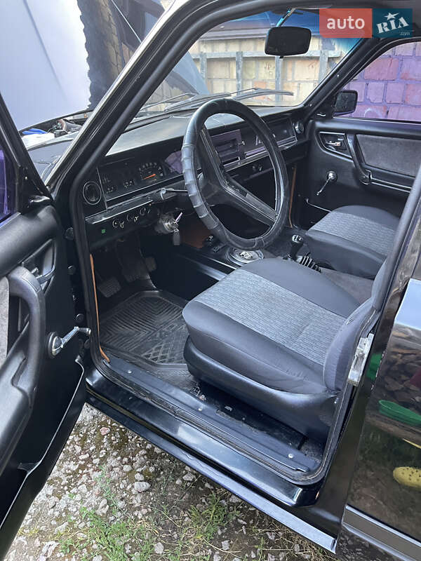 Седан ГАЗ 24 Волга 1983 в Києві
