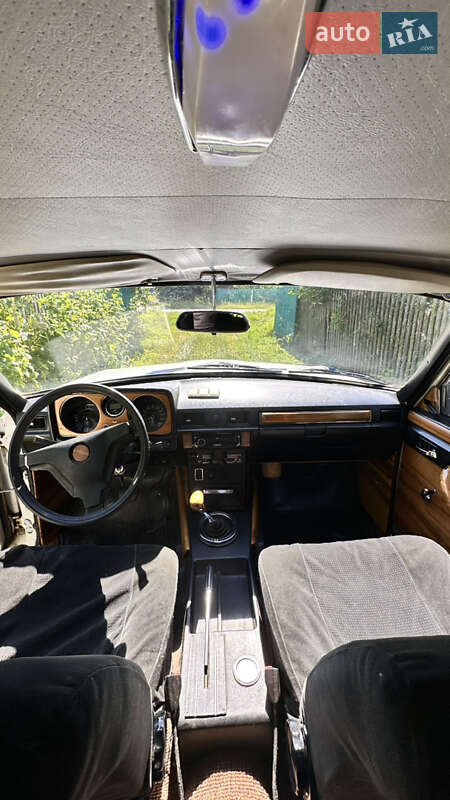 Седан ГАЗ 24 Волга 1976 в Звягелі фото 8 Седан ГАЗ 24 Волга 1976 в Звягелі