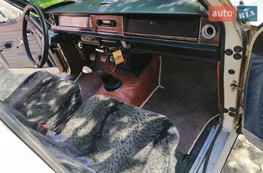 Седан ГАЗ 24 Волга 1983 в Черновцах