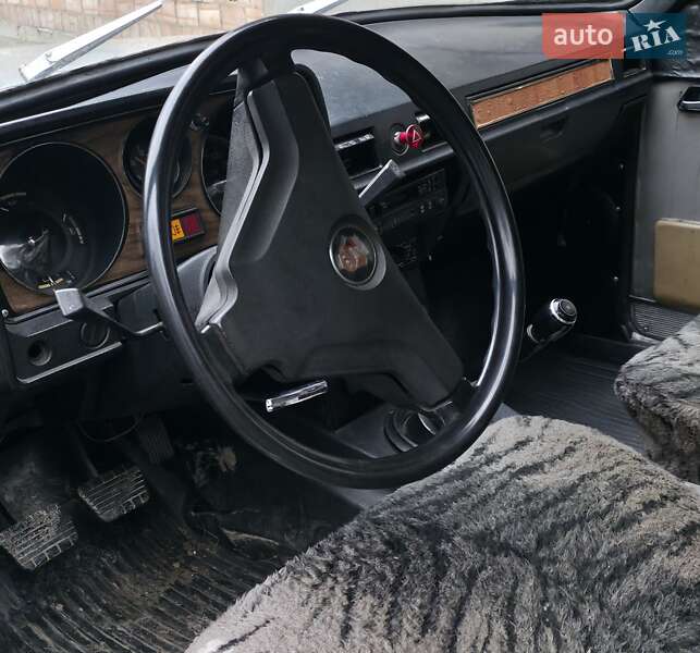 Седан ГАЗ 24 Волга 1977 в Дрогобичі