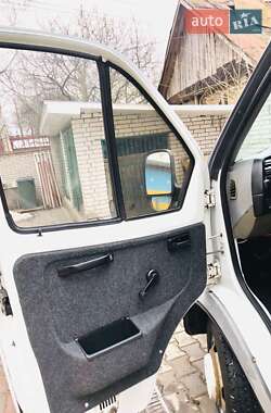 Грузовой фургон ГАЗ 2705 Газель 2005 в 
