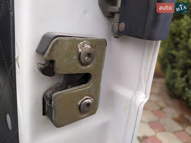 Вантажний фургон ГАЗ 2705 Газель 2013 в Охтирці