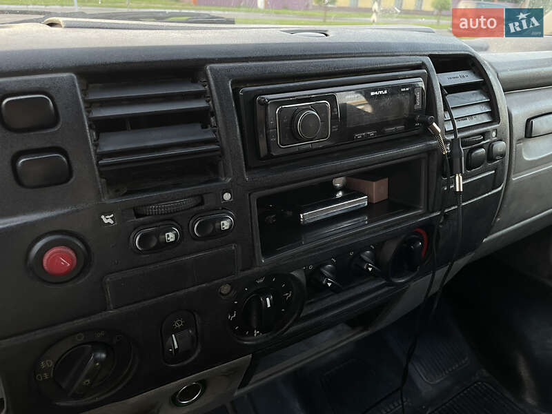 Вантажопасажирський фургон ГАЗ 2752 Соболь 2005 в Переяславі