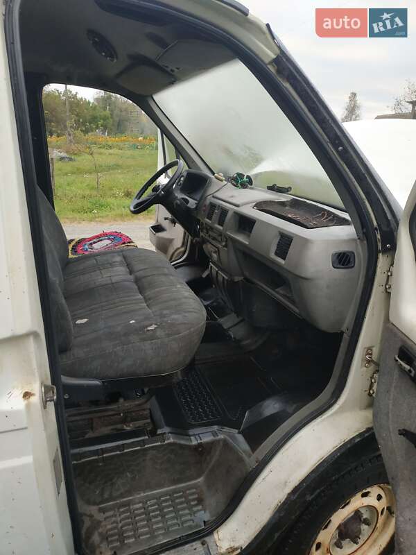 Вантажний фургон ГАЗ 2752 Соболь 2000 в Ємільчиному фото 13 Вантажний фургон ГАЗ 2752 Соболь 2000 в Ємільчиному