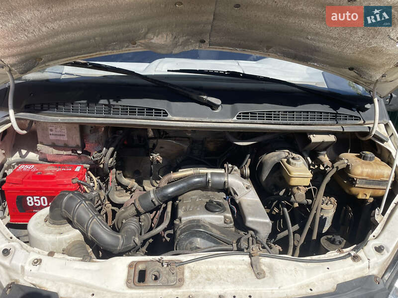 Вантажний фургон ГАЗ 2752 Соболь 2004 в Краснокутську