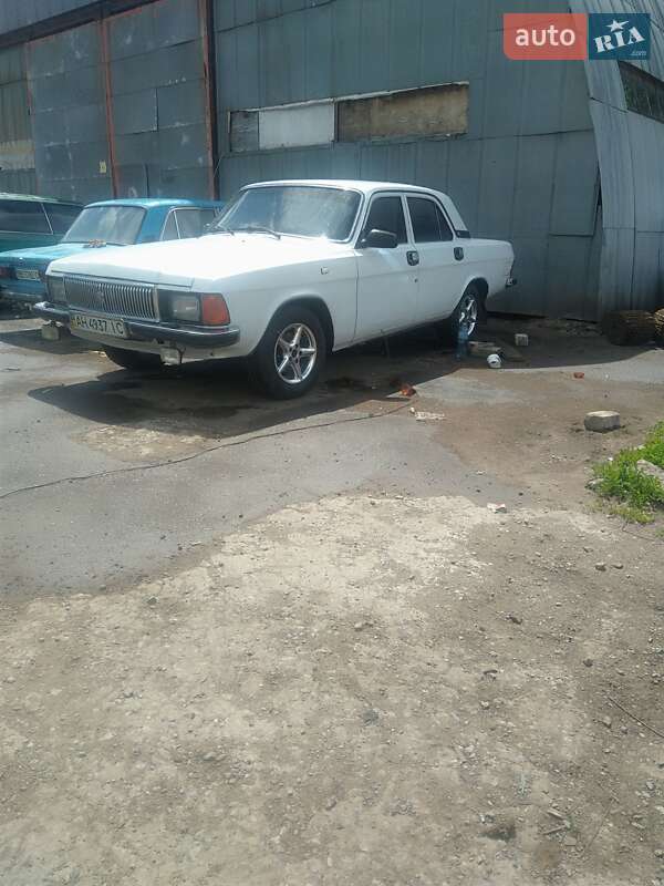 Седан ГАЗ 3102 Волга 1999 в Івано-Франківську