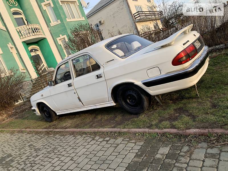 Седан ГАЗ 3110 Волга 2003 в Чернівцях