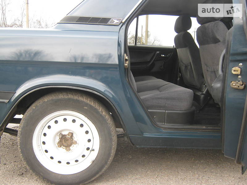 Седан ГАЗ 3110 Волга 1999 в Миргороді
