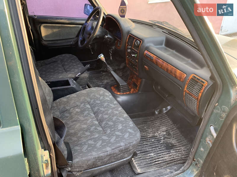 Седан ГАЗ 3110 Волга 2000 в Дрогобыче