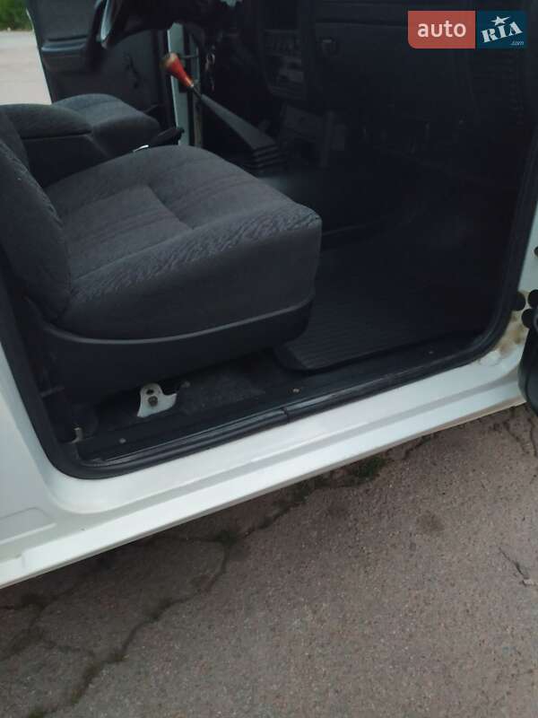 Седан ГАЗ 3110 Волга 2003 в Чернигове фото 20 Седан ГАЗ 3110 Волга 2003 в Чернигове