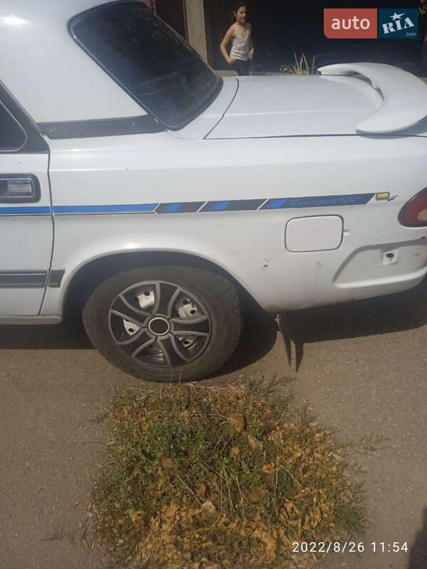 Седан ГАЗ 3110 Волга 1999 в Новій Одесі