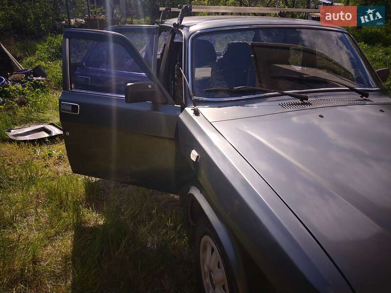 Седан ГАЗ 3110 Волга 2003 в Киеве