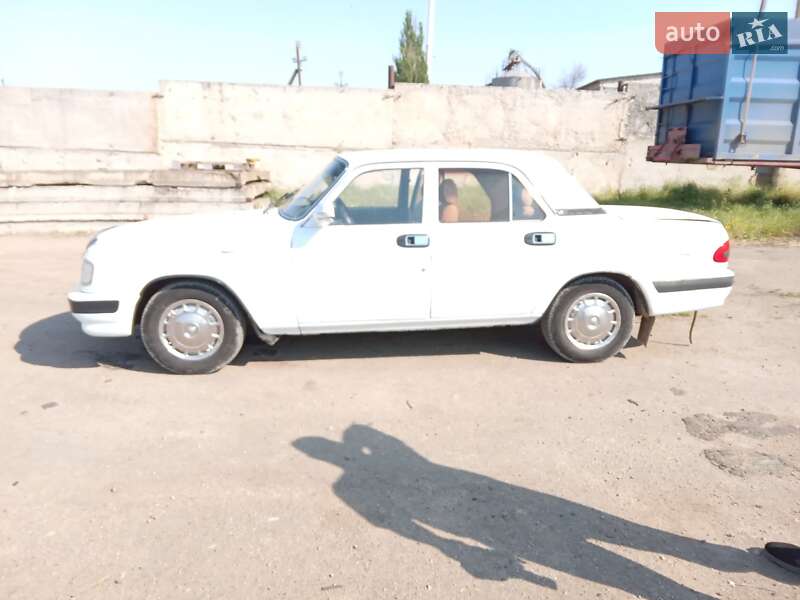 Седан ГАЗ 3110 Волга 2001 в Новій Одесі
