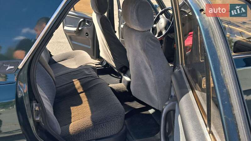 Седан ГАЗ 3110 Волга 2000 в Иванкове