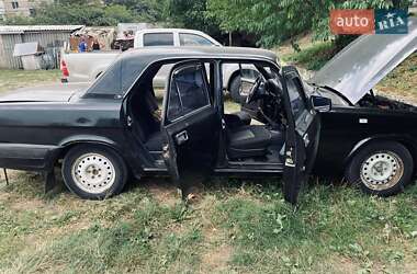 Седан ГАЗ 3110 Волга 2004 в 