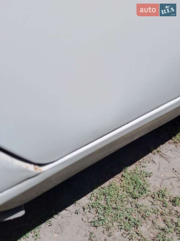 Седан ГАЗ 3110 Волга 2004 в Павлограде