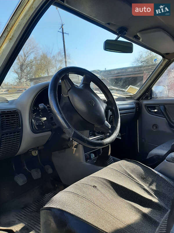 Седан ГАЗ 3110 Волга 2000 в Кривому Розі