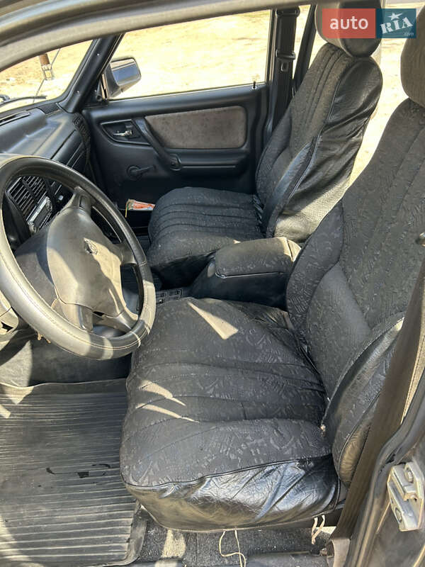 Седан ГАЗ 3110 Волга 2004 в Шостці