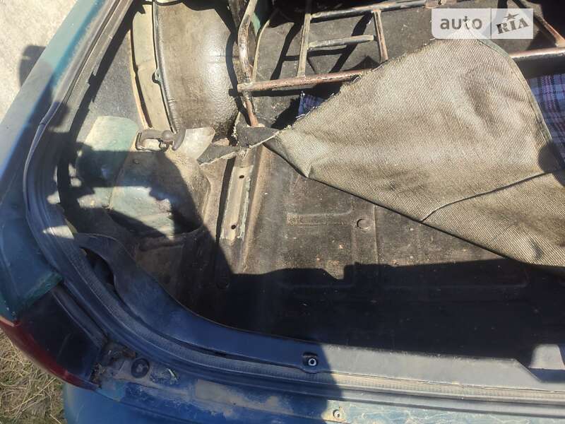 Седан ГАЗ 3110 Волга 1999 в Хотині