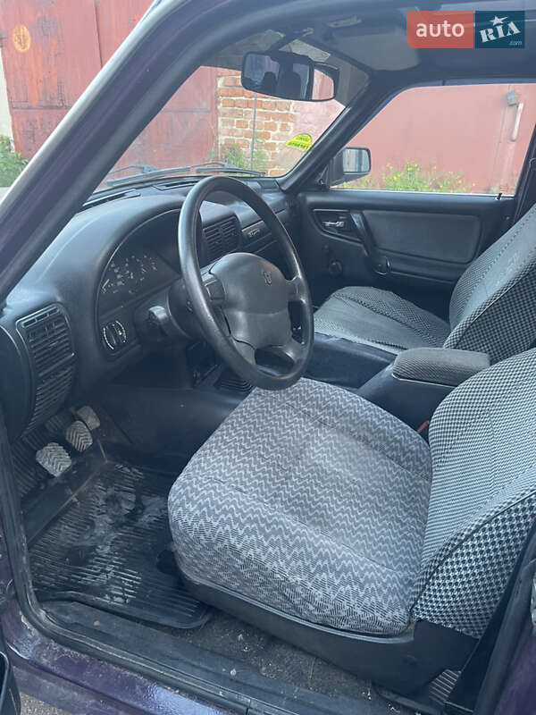 Седан ГАЗ 3110 Волга 2001 в Чернігові