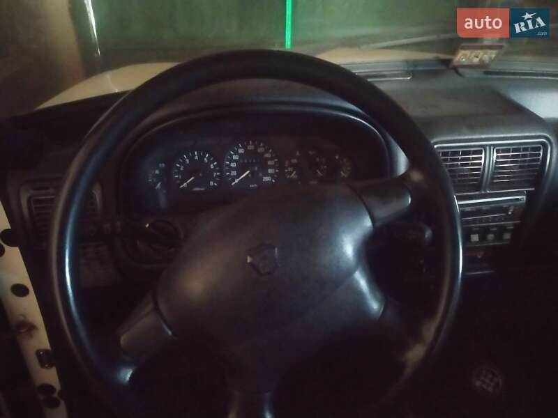 ГАЗ 3110 Волга 2001