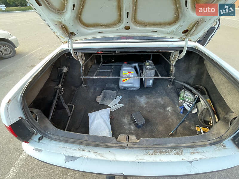 Седан ГАЗ 3110 Волга 2002 в Одессе