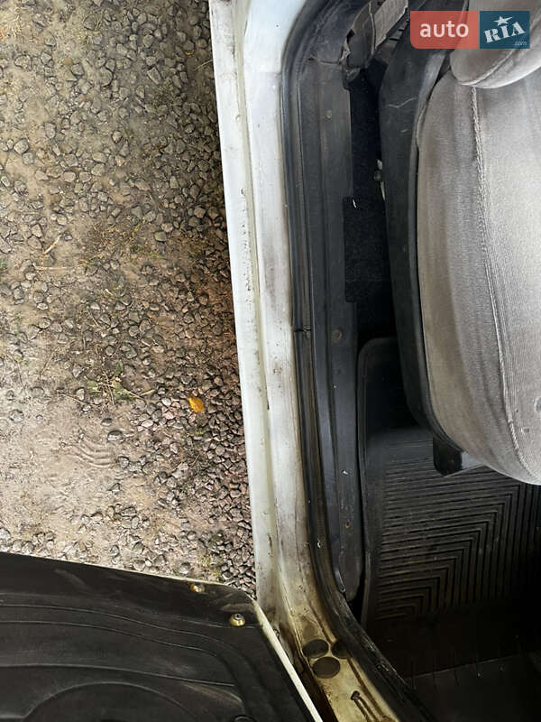 Седан ГАЗ 3110 Волга 1999 в Харькове