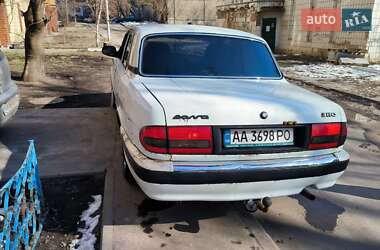 Седан ГАЗ 3110 Волга 2004 в 