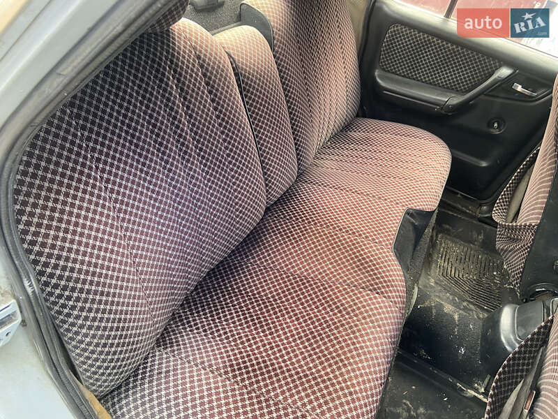 Седан ГАЗ 3110 Волга 1999 в Львове