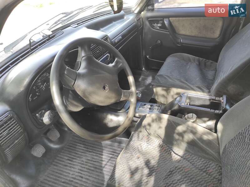 Седан ГАЗ 3110 Волга 2004 в Лебедине