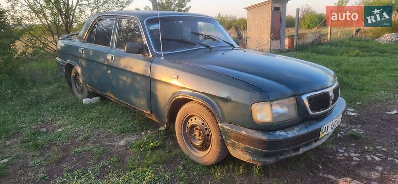 Седан ГАЗ 3110 Волга 2000 в 