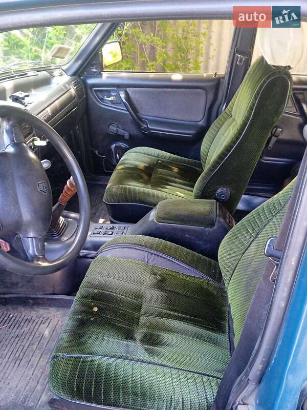 Седан ГАЗ 3110 Волга 1999 в Першотравенске