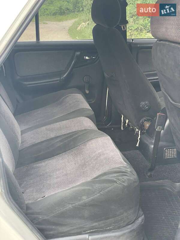 Седан ГАЗ 3110 Волга 1999 в Києві