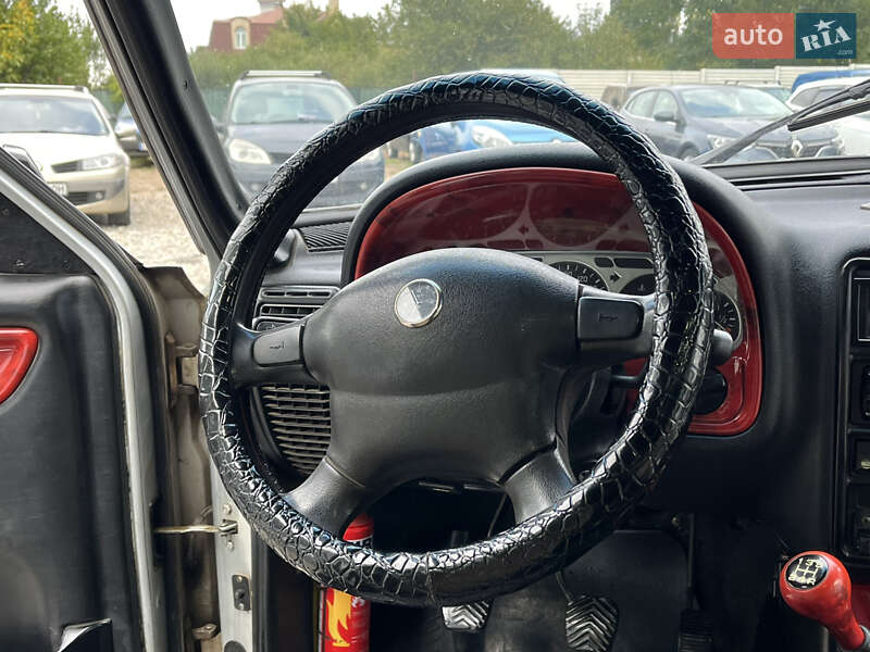 Седан ГАЗ 3110 Волга 2002 в Харкові