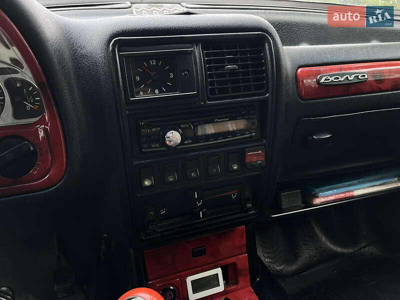 Седан ГАЗ 3110 Волга 2002 в Харкові