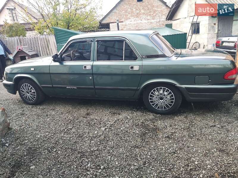 Седан ГАЗ 3110 Волга 2004 в Козельце