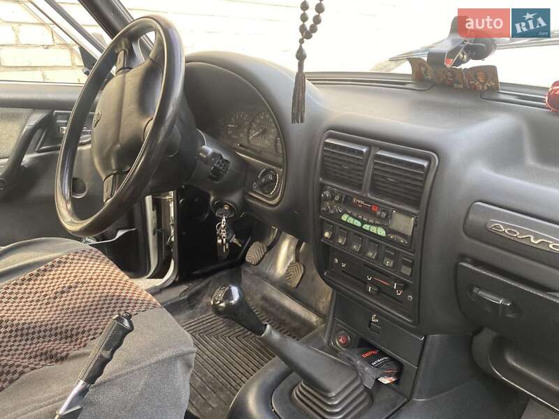 Седан ГАЗ 3110 Волга 2000 в Киеве фото 6 Седан ГАЗ 3110 Волга 2000 в Киеве