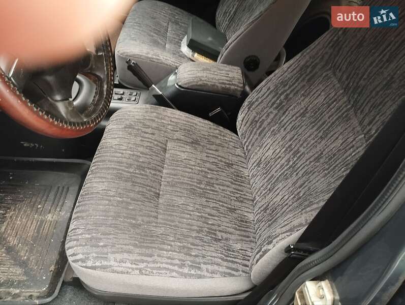 Седан ГАЗ 3110 Волга 2002 в Запорожье