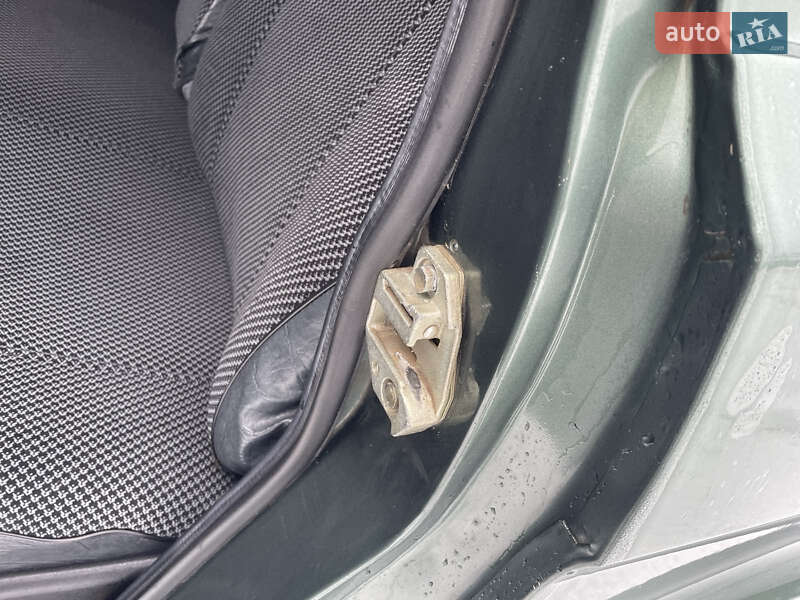 Седан ГАЗ 3110 Волга 2003 в Сумах